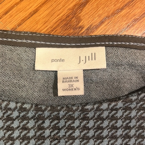 Ponte Woman’s Short Sleeve Blue & Gray Sweater Size 3X - Picture 3 of 5